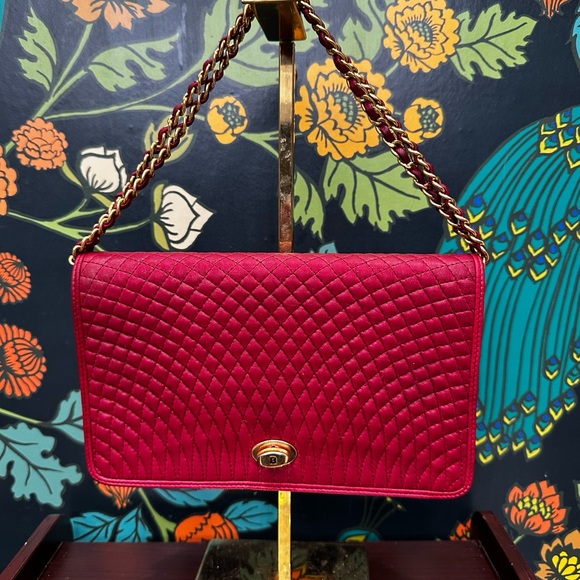 Vintage 1980s Bally Red Quilted Lambskin Leather Chain Shoulder / Crossbody Bag - Picture 3 of 11